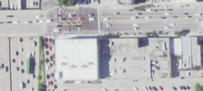 Roosevelt Galleria Retail Space