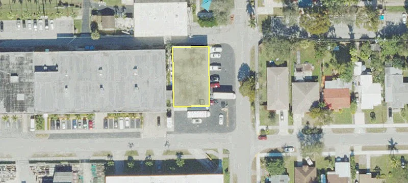 Retail Center Near Sheridan Street