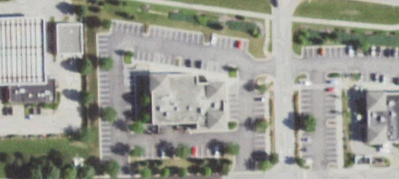 Retail Space in Frankfort Center