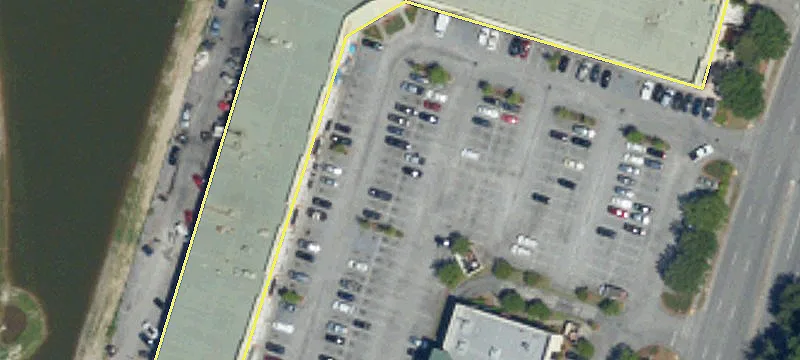 Retail Property with Mini Golf