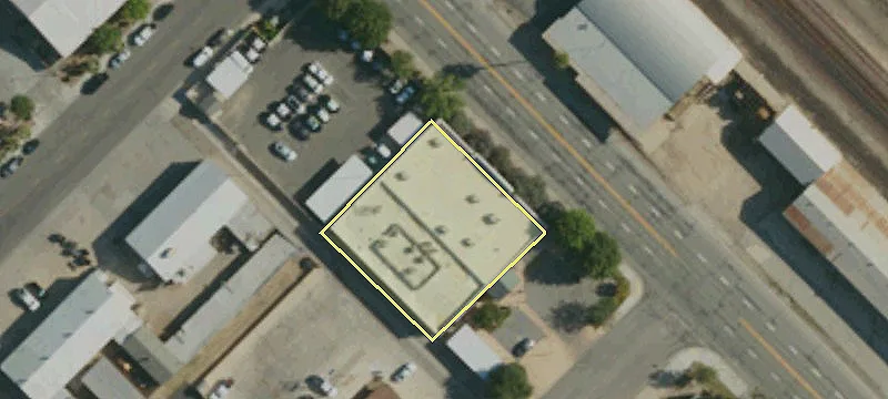 Retail Space in Shafter Center