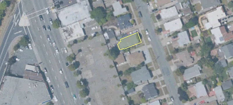 San Pablo Avenue Commercial Lot