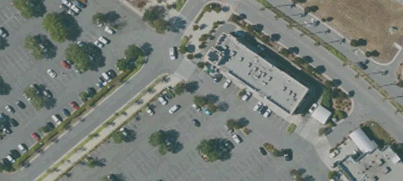 Retail Space Near Highway 101