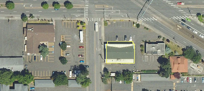Retail Property on Stark Street