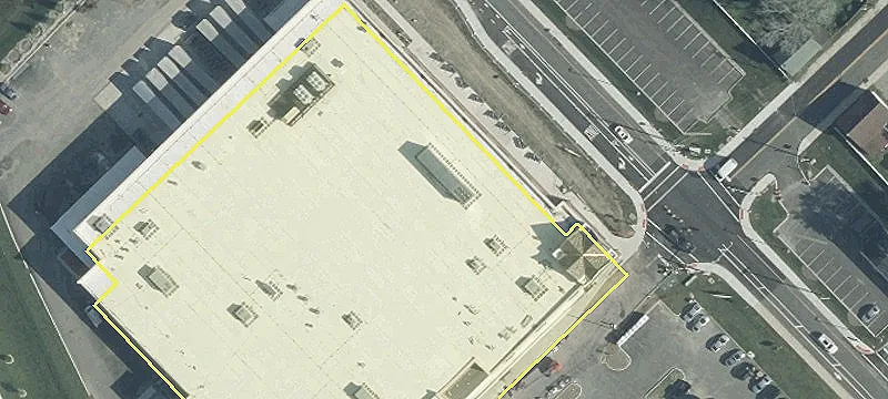 Retail Space in Wiebel Plaza