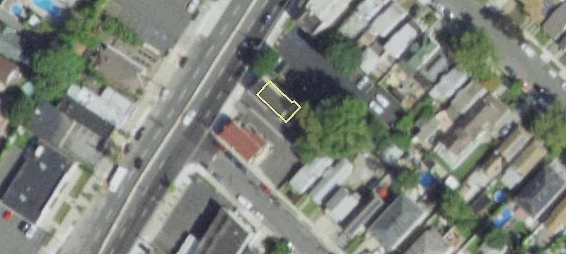 Retail Property on Hylan Boulevard