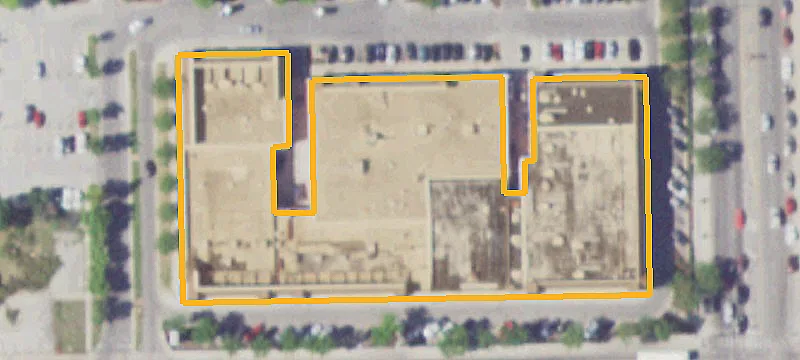 Retail Space in Chicago Outlot