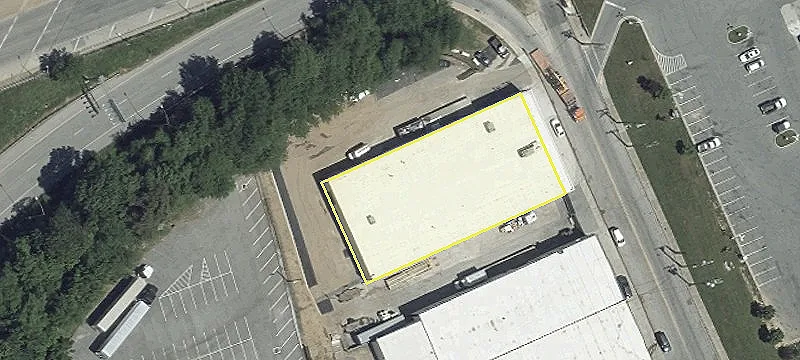 Renovated Flex Building For Lease