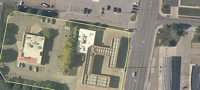 Retail Space in Cuyahoga Falls