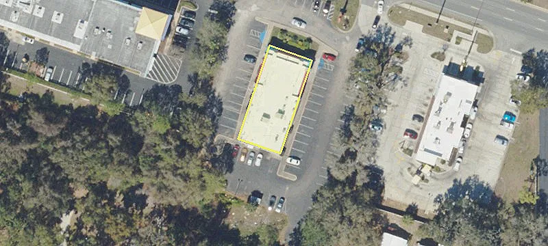 Retail Space Near Lake Square