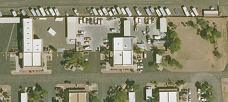 Mesa Service Facility with Yard
