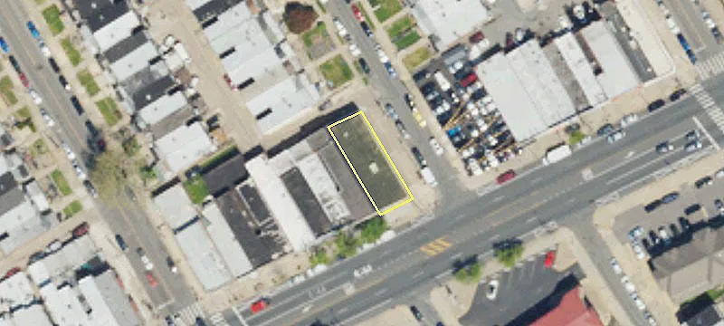 Corner Retail Building on Frankford