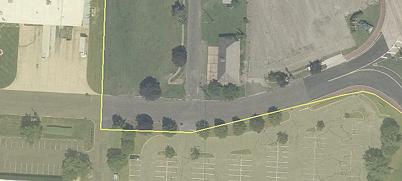 Burlington Warehouse with Tailgate Positions