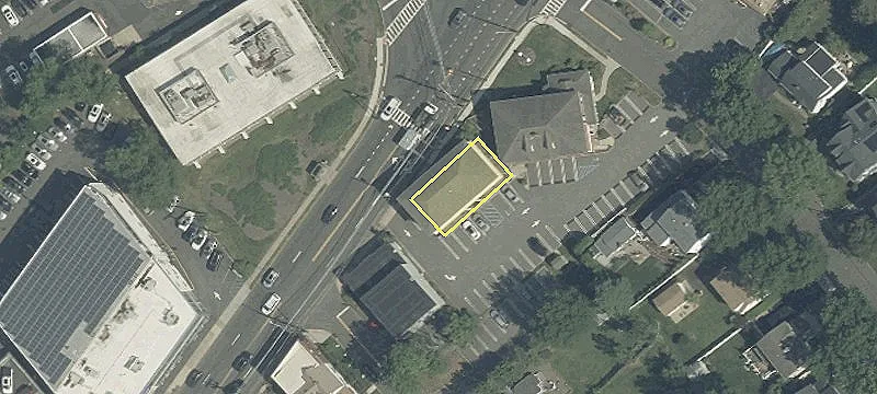 Summit Office Building For Sale