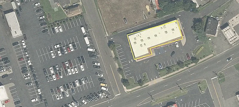 Move-in Ready Storefront Opportunity
