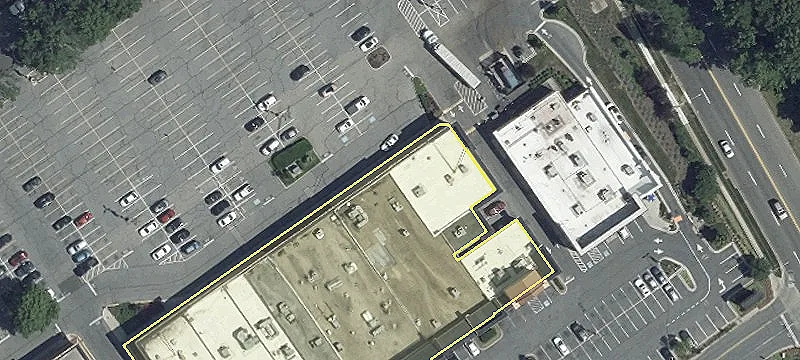Retail Space in Hilltop Plaza