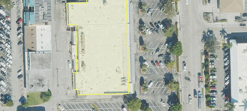 Second-Generation Supermarket Space Available