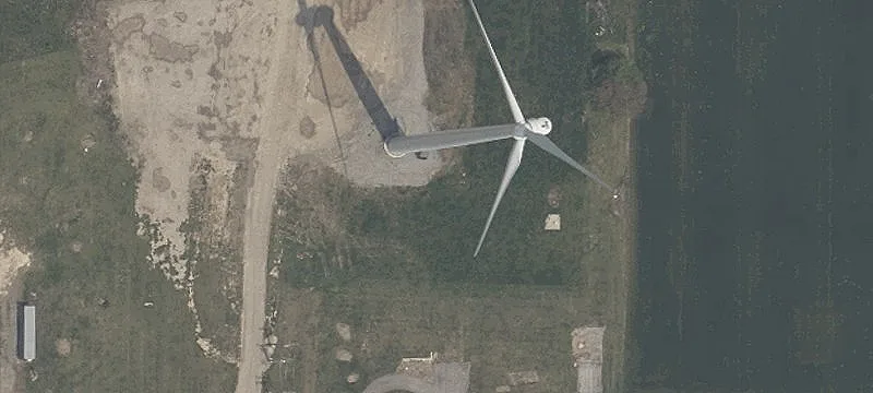 Commercial Land at Signalized Intersection