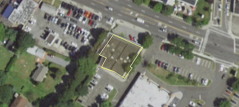 Retail Space in Huntington, NY