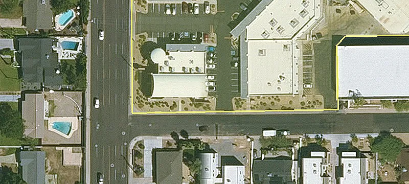 Retail Space in Peak Plaza