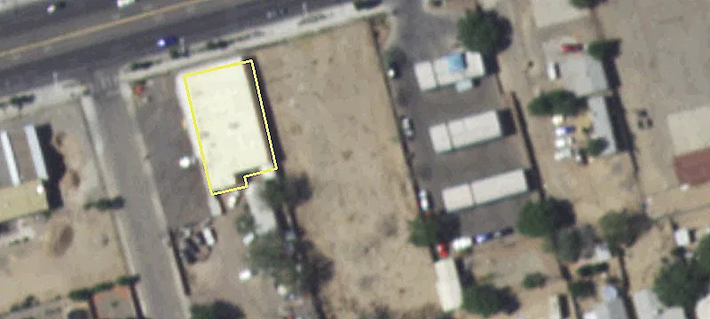 Commercial Land with High Visibility