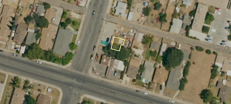 Freestanding Office/Warehouse Building For Sale