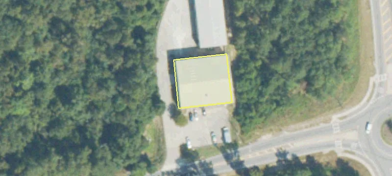 Freestanding Office/Warehouse Building For Rent