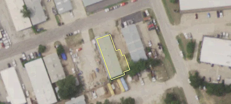 Warehouse with Fenced Yard