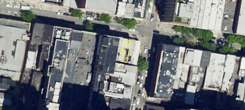 Multi-Floor Retail Space Near Rittenhouse