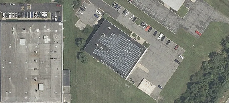 Adaptable Warehouse with Lab Space