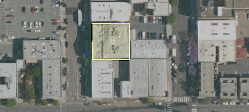 Retail/Creative Space in Urban Neighborhood