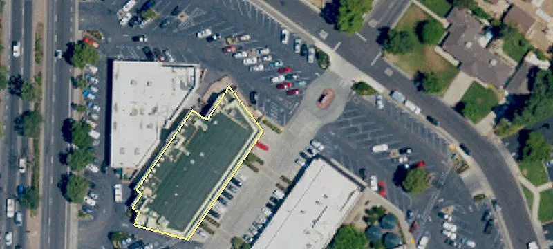 Retail Space on Fair Oaks