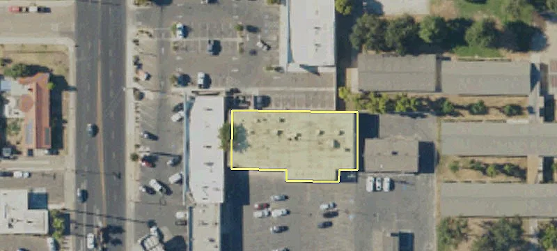 Retail Space with High Visibility
