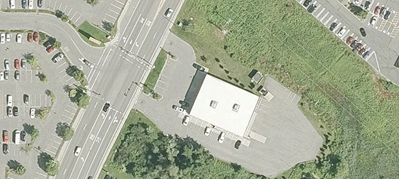 Freestanding Building at Traffic Light