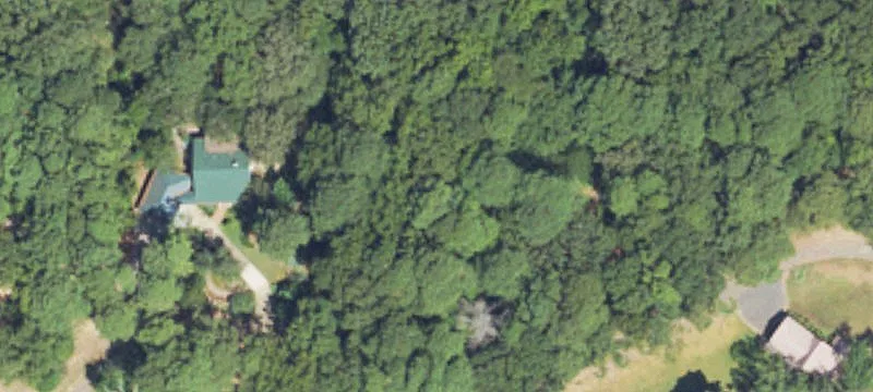 Spacious Lot with Lake Access