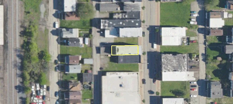 Established Neighborhood Bar with Expansion Potential