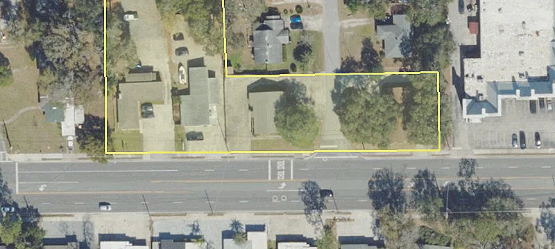 Free-Standing Commercial Building For Rent