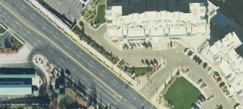 Restaurant Property in High-Traffic Area