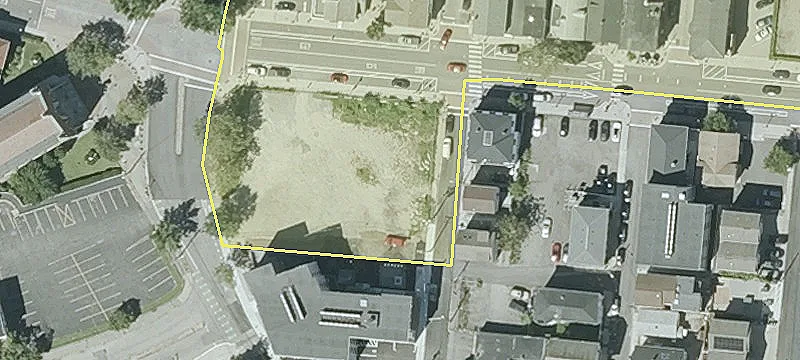 Land in Federal Hill District