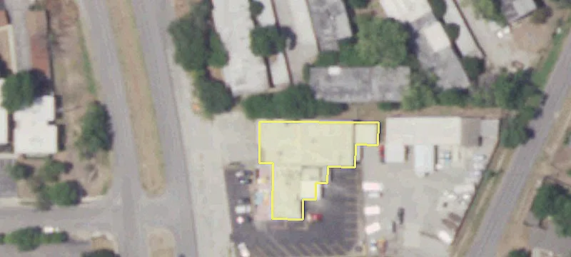 Visible Warehouse with Secured Yard