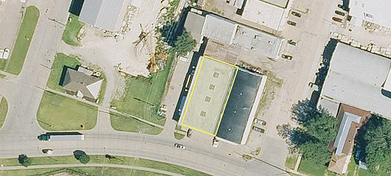 Industrial Property with 30-Ton Crane