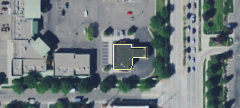 Prime Building in Bustling Area