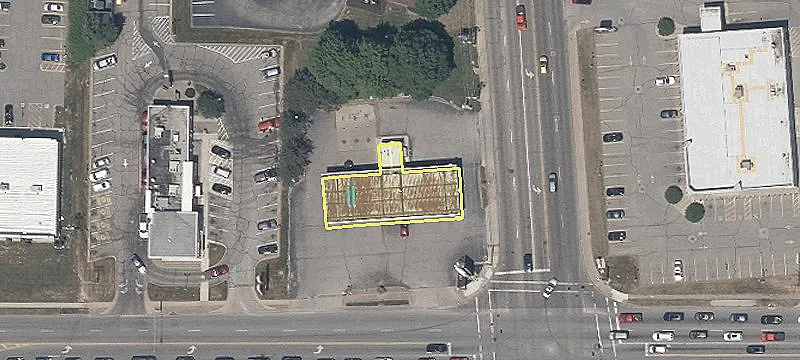 Land on Mahoning Ave Corner
