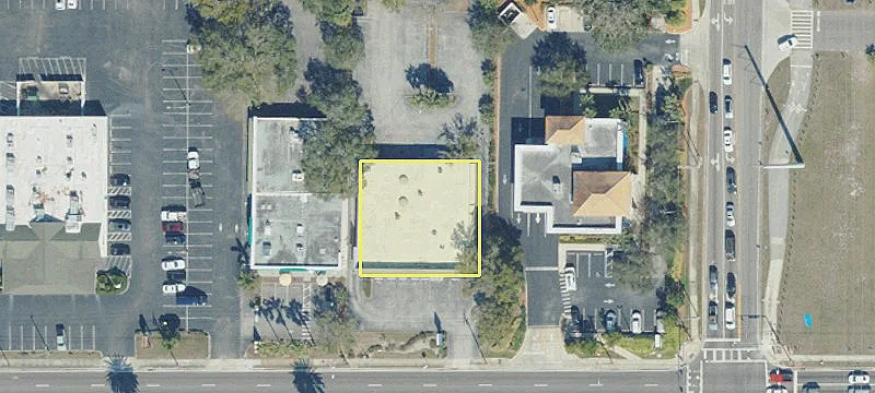 Freestanding Building on Gulf to Bay