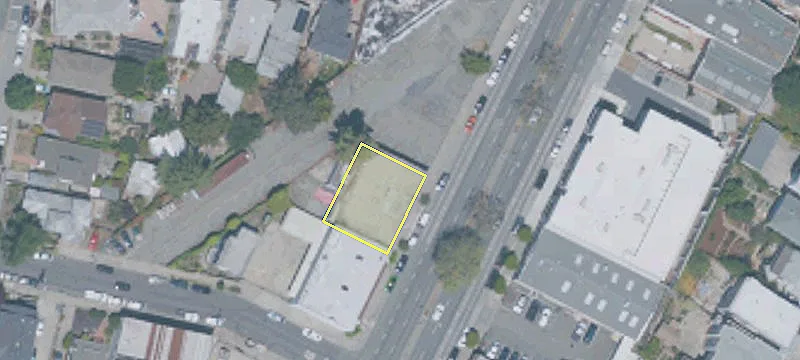 Oakland Retail Buildings with Yard