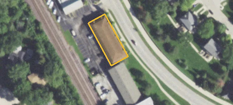 Retail Building in Highwood