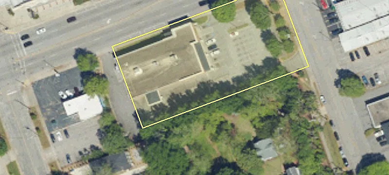 Freestanding Building with Drive-Thru