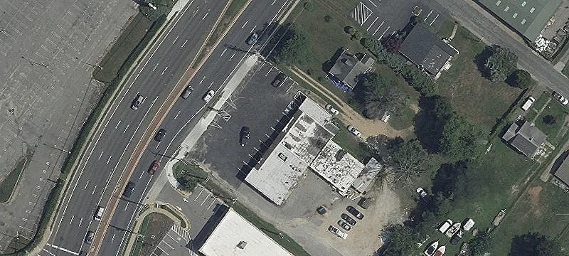Edgewater Retail Space For Rent