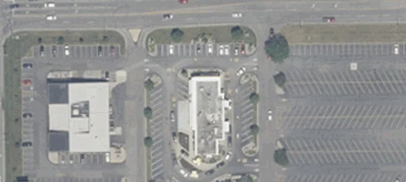 Retail Space in Wilshire Plaza