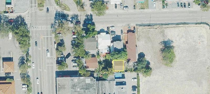 10-Unit Apartment Building For Sale